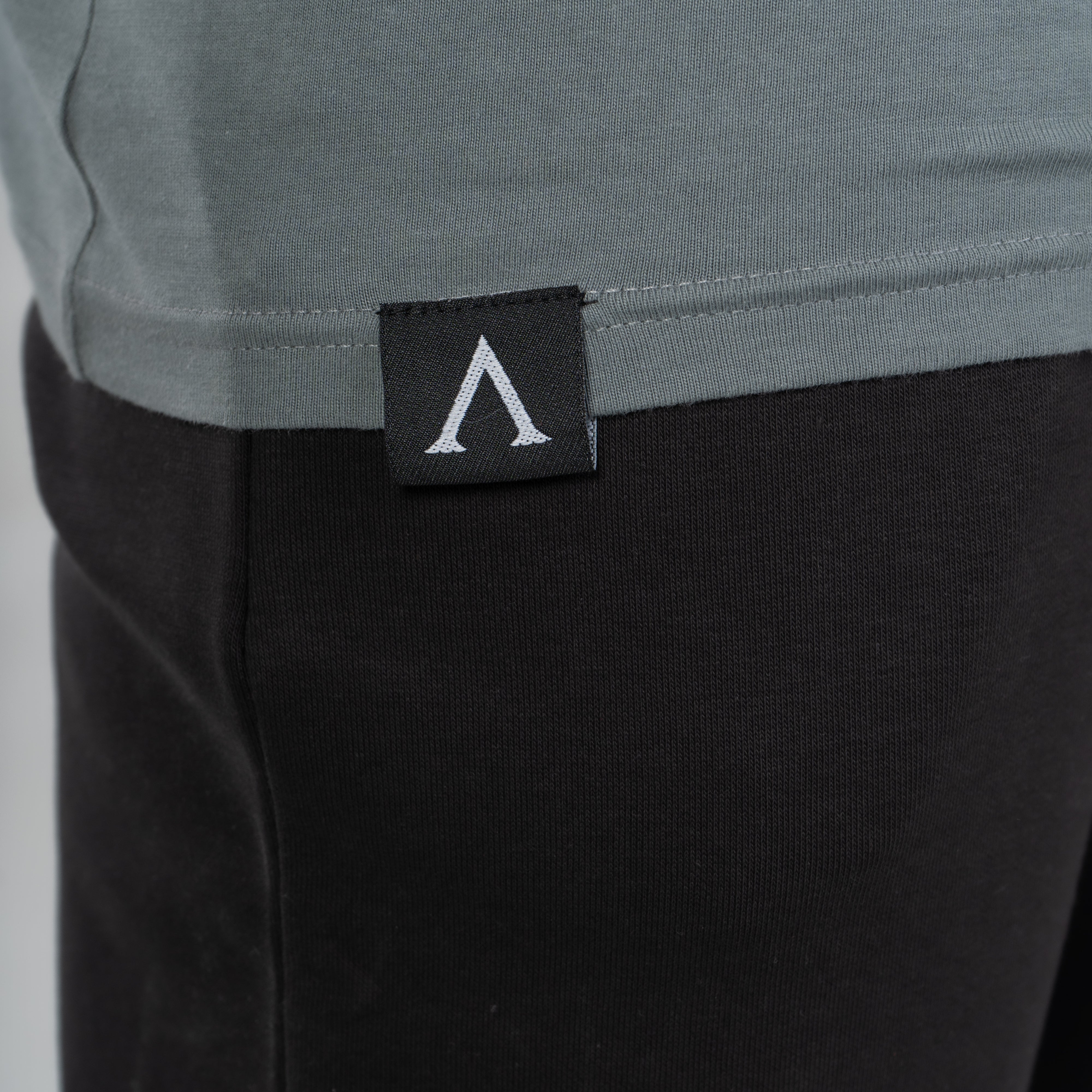 STRINGER TRIUMPH THREADS - SLATE GREY